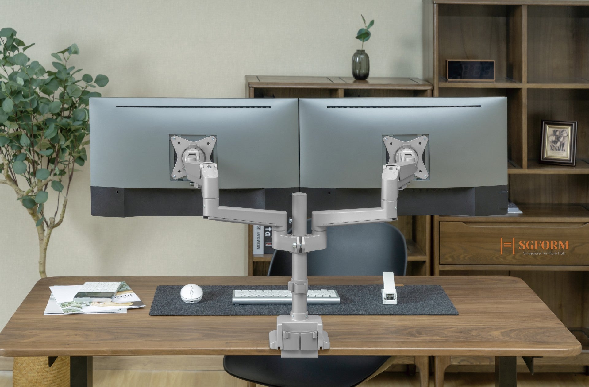 Dual Monitor Pole-Mounted Thin Gas Spring Monitor Arm